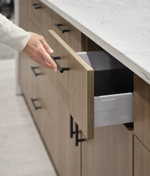 Detail: Soft close drawer option